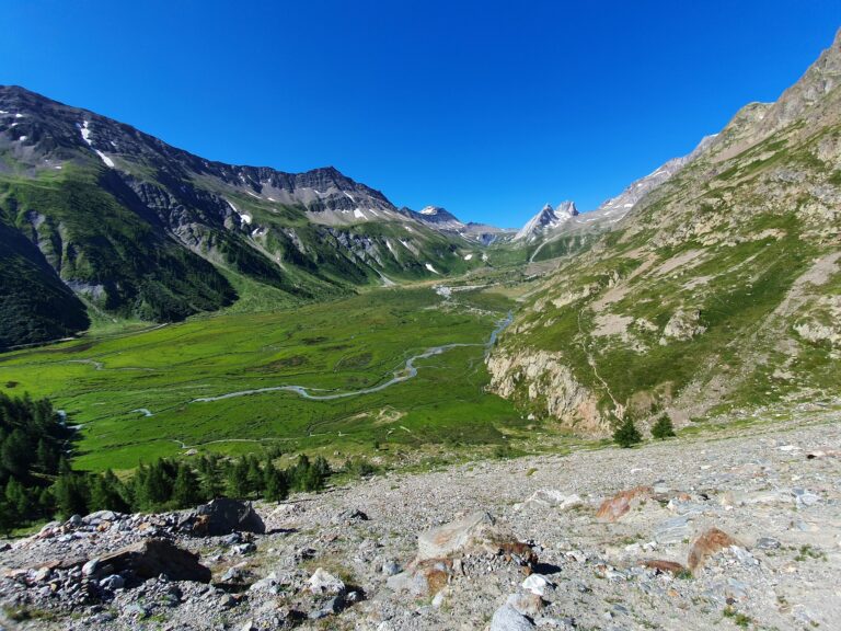 Complete Guide: Tour Du Mont Blanc